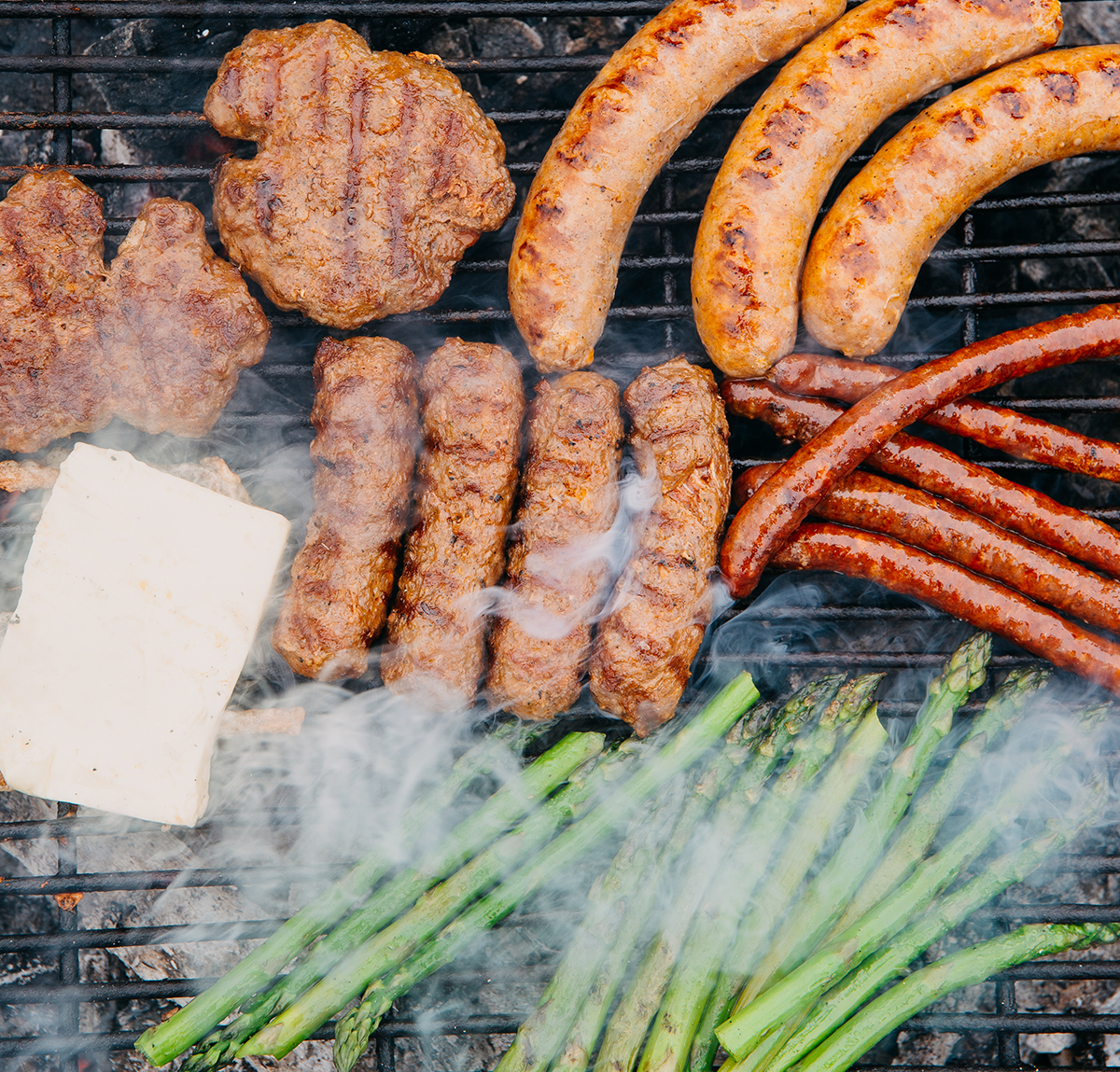 Szezonnyitó grillparti hóviharban
